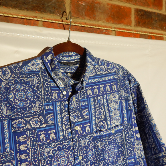 Nautica Hawaiian Shirt - Picture 4 of 7